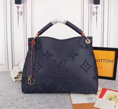 lv bag taiwan price